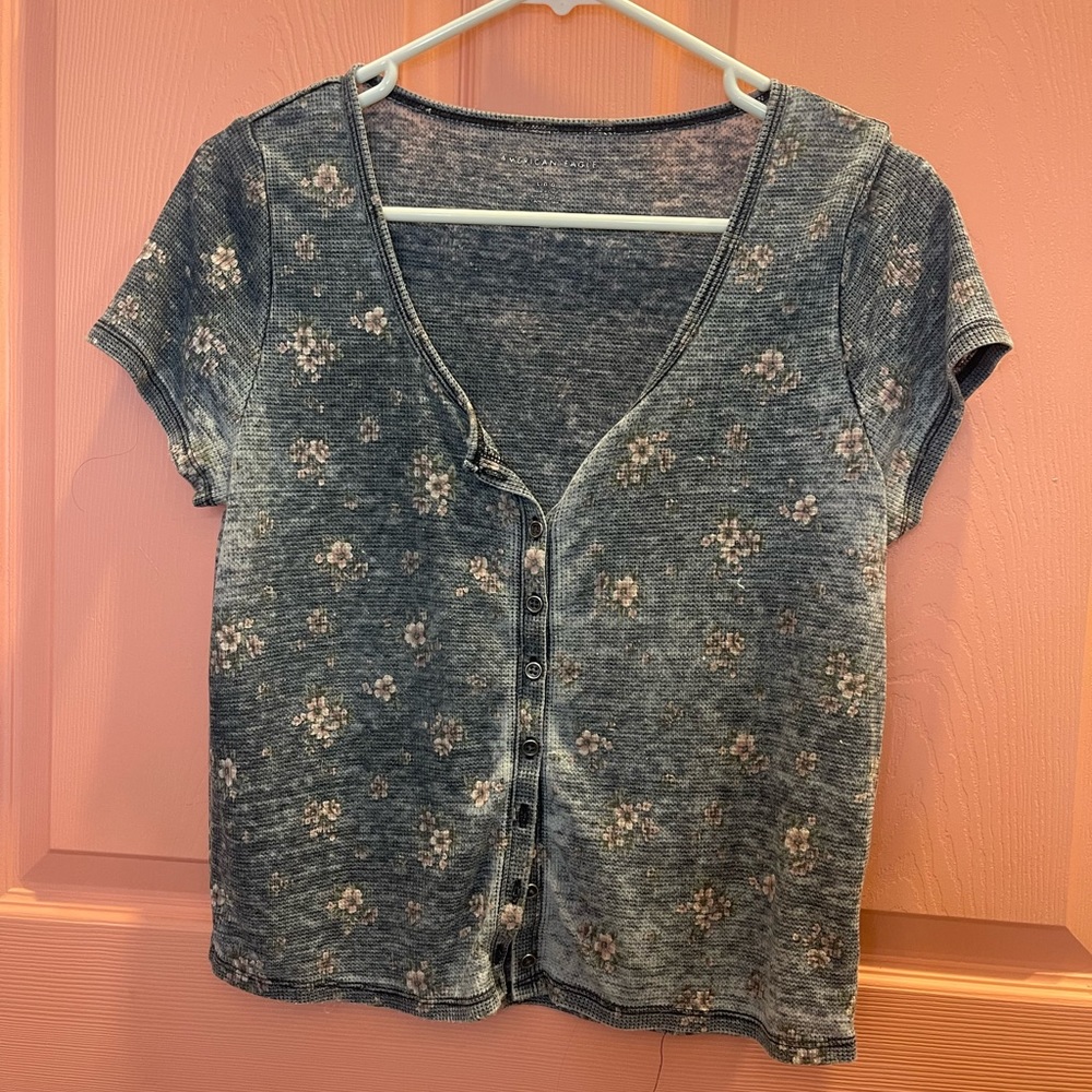 American Eagle Distressed Button-Up Tee